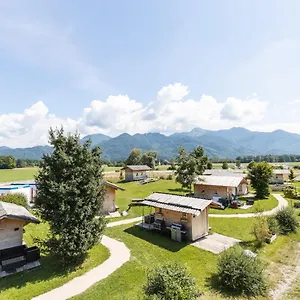 Vakantiehuis Almdorado, Übersee
