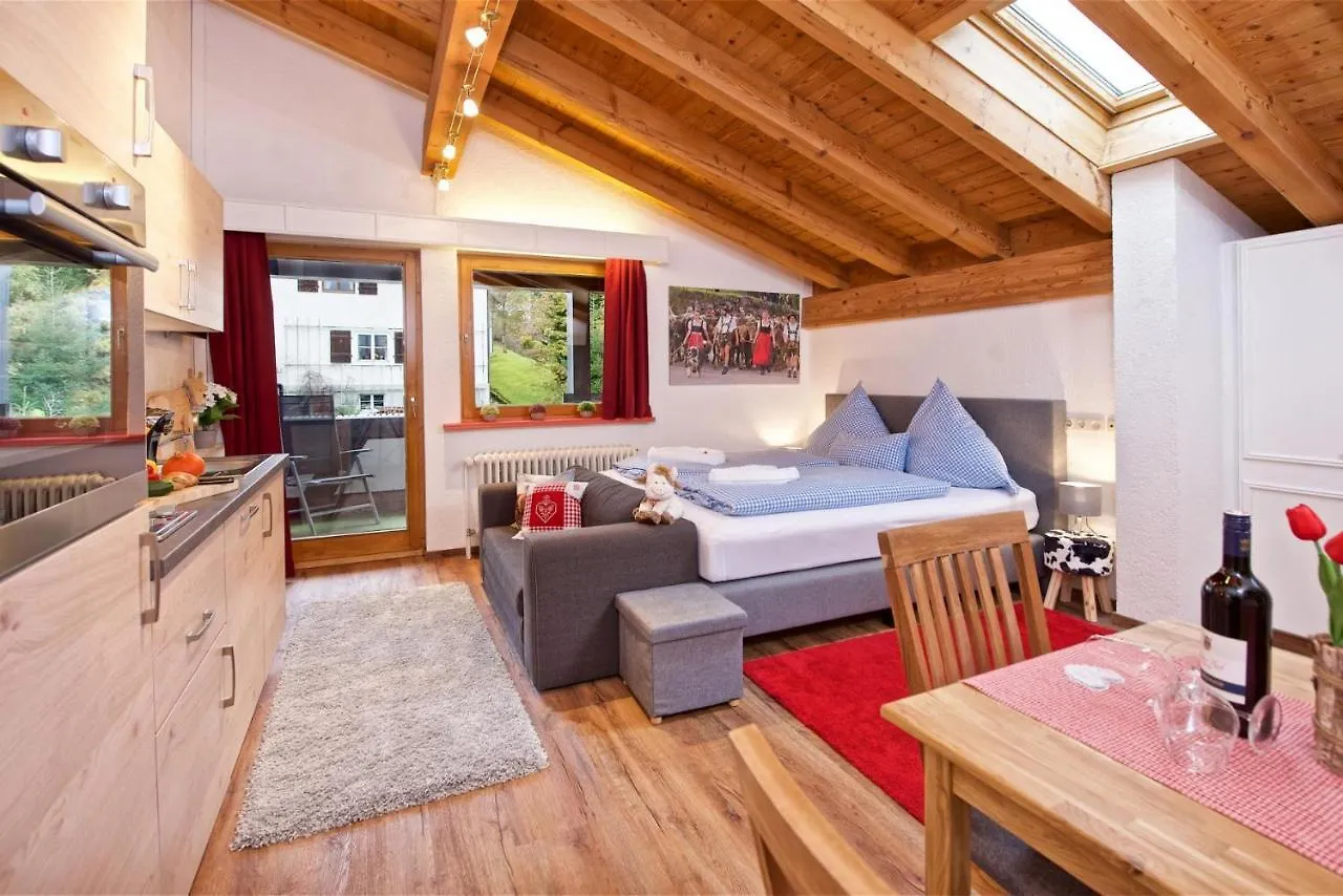 Ferienwohnungen Am Schlossberg Oberstaufen Apartman