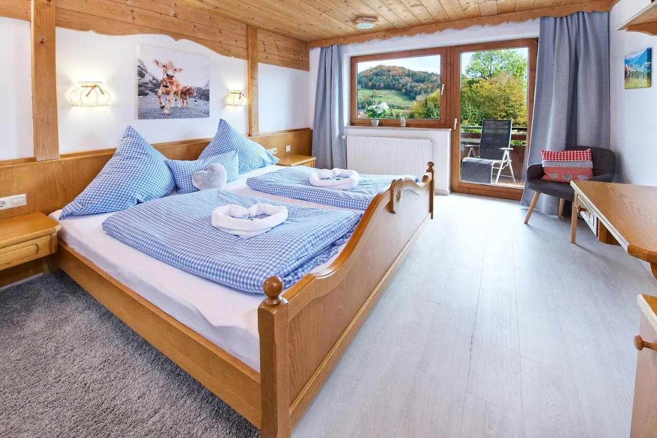 Ferienwohnungen Am Schlossberg Oberstaufen Apartman