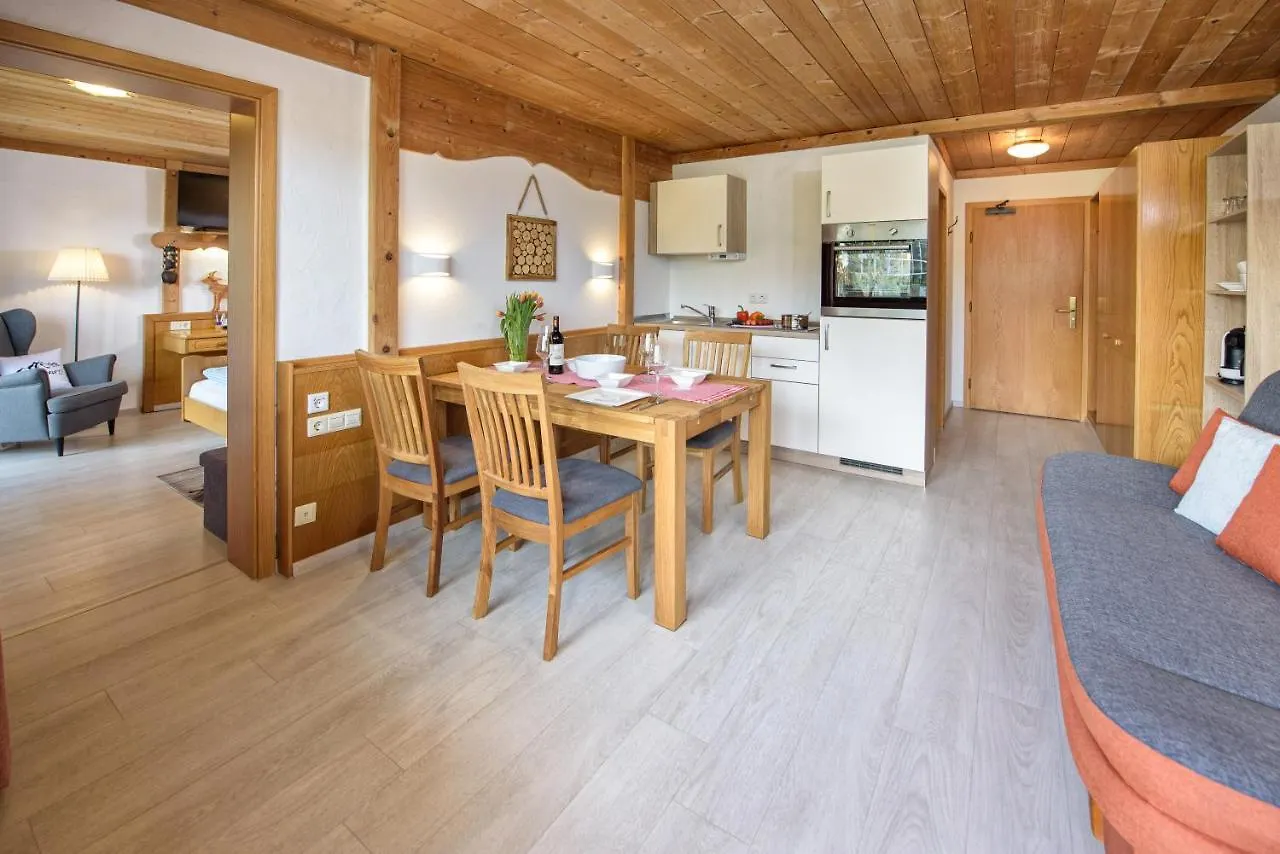 Ferienwohnungen Am Schlossberg Oberstaufen Apartman