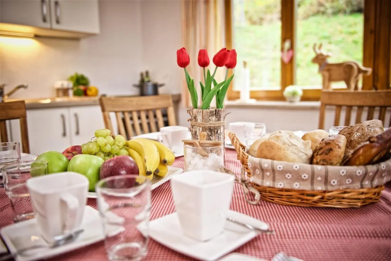 Apartman Ferienwohnungen Am Schlossberg Oberstaufen