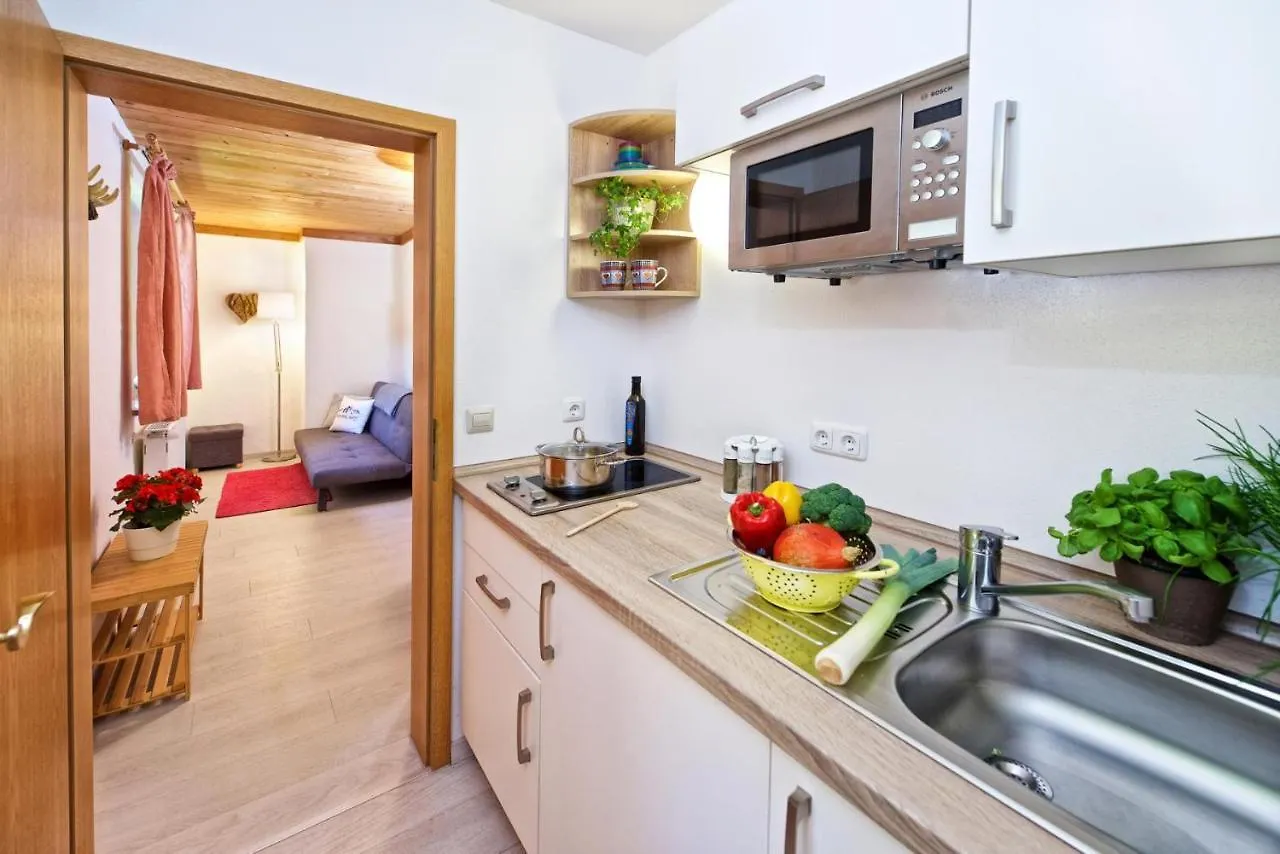 Ferienwohnungen Am Schlossberg Oberstaufen Apartman