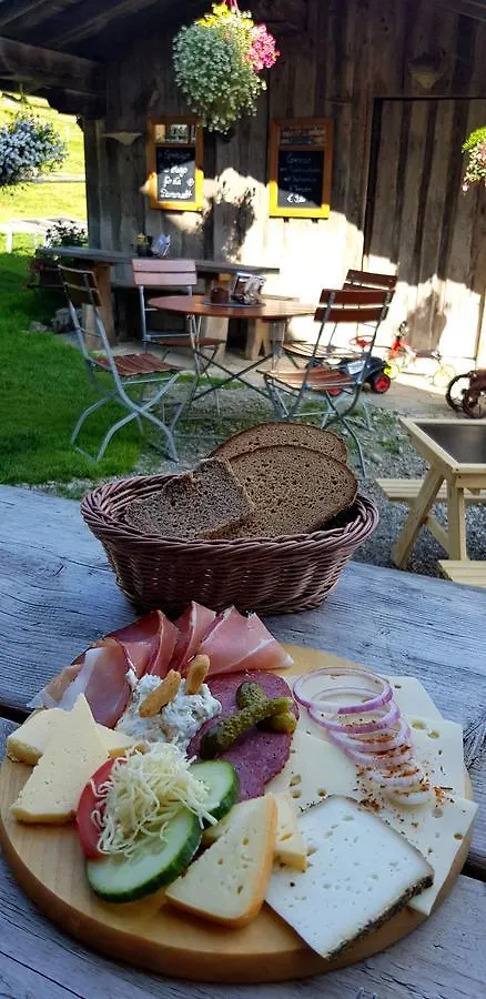 Ferienwohnungen Am Schlossberg Oberstaufen Apartman