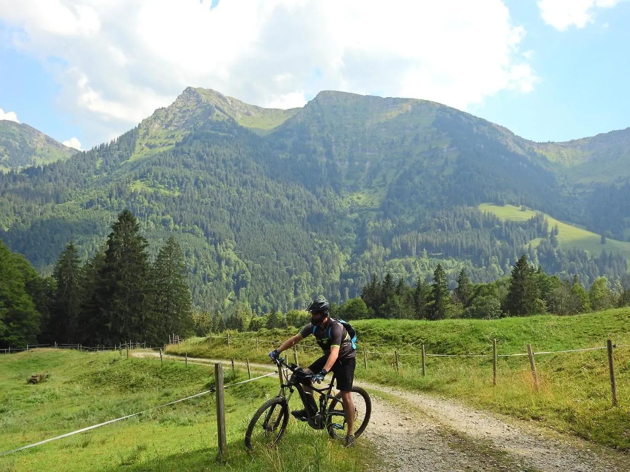 Ferienwohnungen Am Schlossberg Oberstaufen Apartman